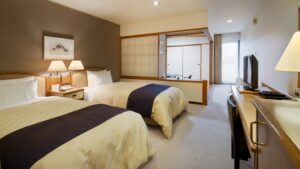 다다미 공간이 있는 객실의 트윈 침대