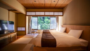 畳の客室のツインベッド