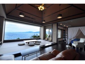 可欣赏海景并设有榻榻米休息区的客房