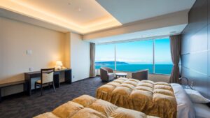 面朝大窗、可欣赏海景的双床