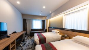 Twin beds in a modern guest room