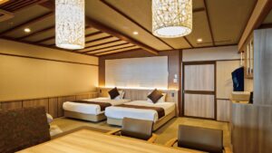 Letti singoli in una camera per ospiti con tatami