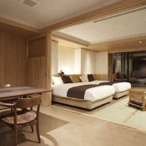 Due letti in una camera in stile tatami