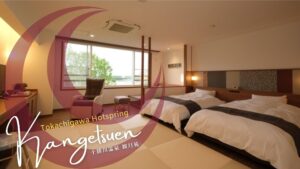 榻榻米客房中的双床