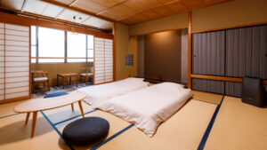 Ropa de cama futón en una habitación de tatami