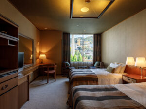 Two twin beds in a guest room