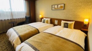 료칸 객실의 트윈침대 2개