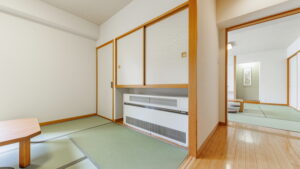 Tatami room with low table and sliding partitions