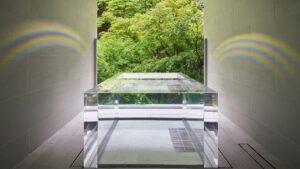 面朝绿树的私人浴池