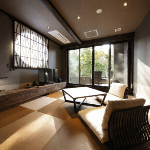 带矮桌和阳台门的榻榻米休息区