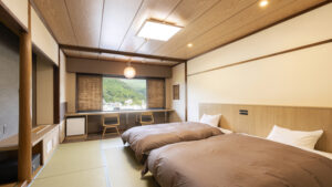 다다미 객실의 트윈 침대