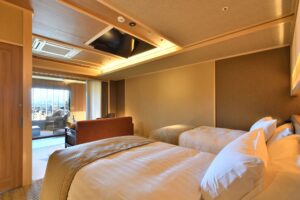 日式旅馆客房内的双床