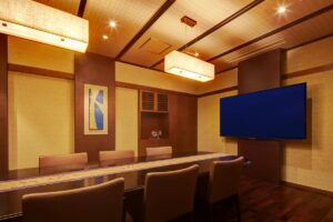 Dining table and chairs in a tatami-style room