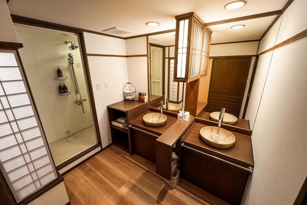 Aburaya Tosen Bathroom Vanity Shower