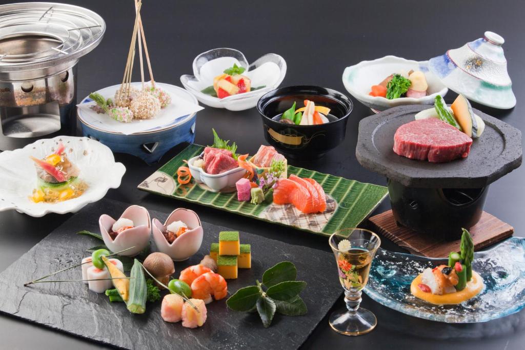 Aburaya Tosen Kaiseki Dinner