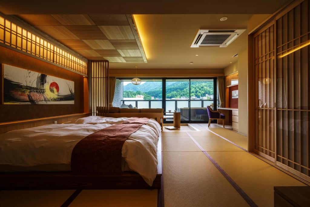 Aburaya Tosen Tatami Room