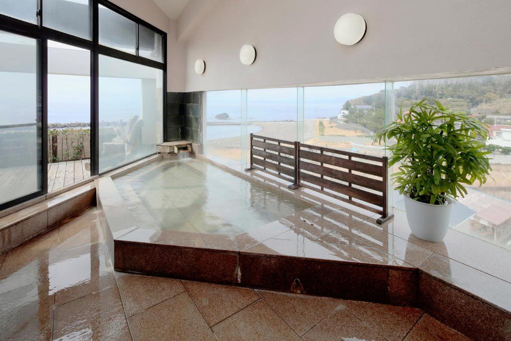 Akaneiro No Umi Arujisu Ocean View Onsen