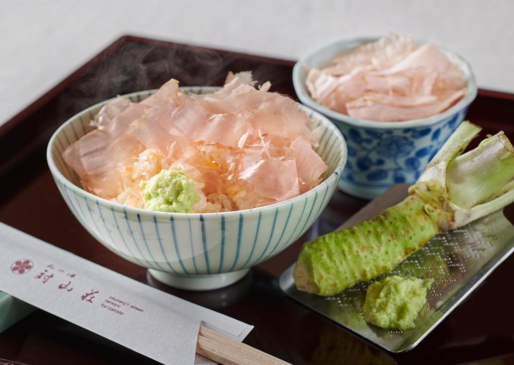 Akari Et Kaori Katsuobushi Rice Bowl