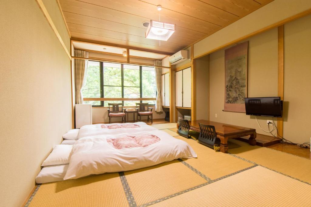 Akasawa Onsen Ryokan Tatami Room