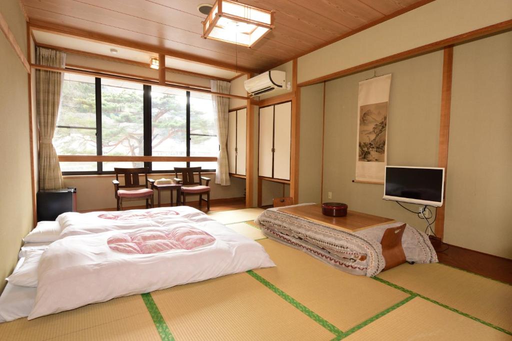 Akasawa Onsen Ryokan Tatami Room