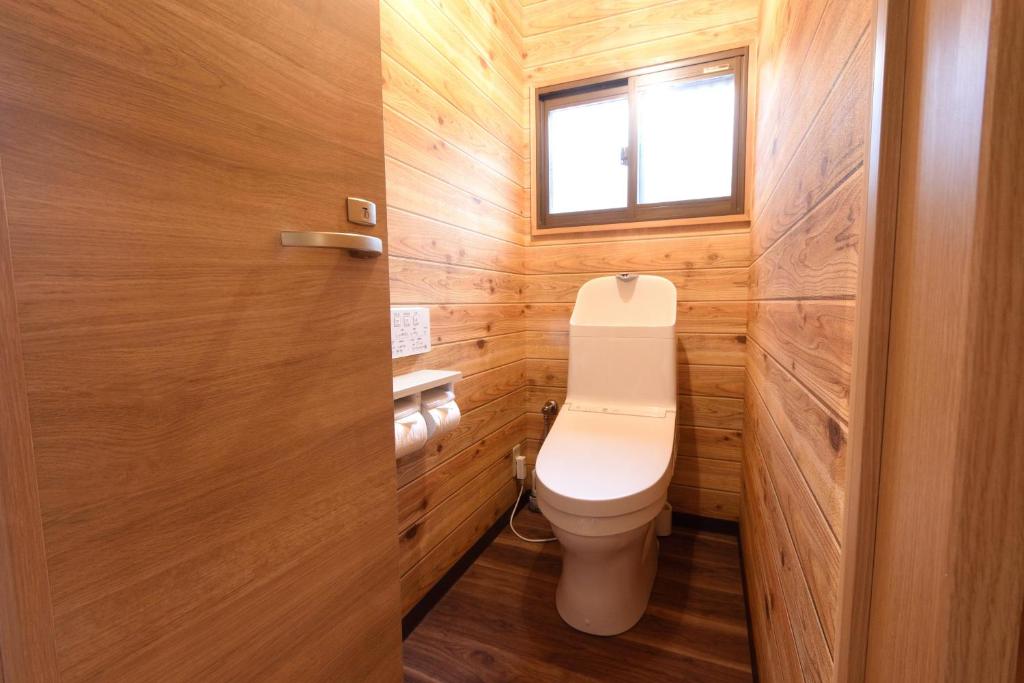 Akasawa Onsen Ryokan Toilet