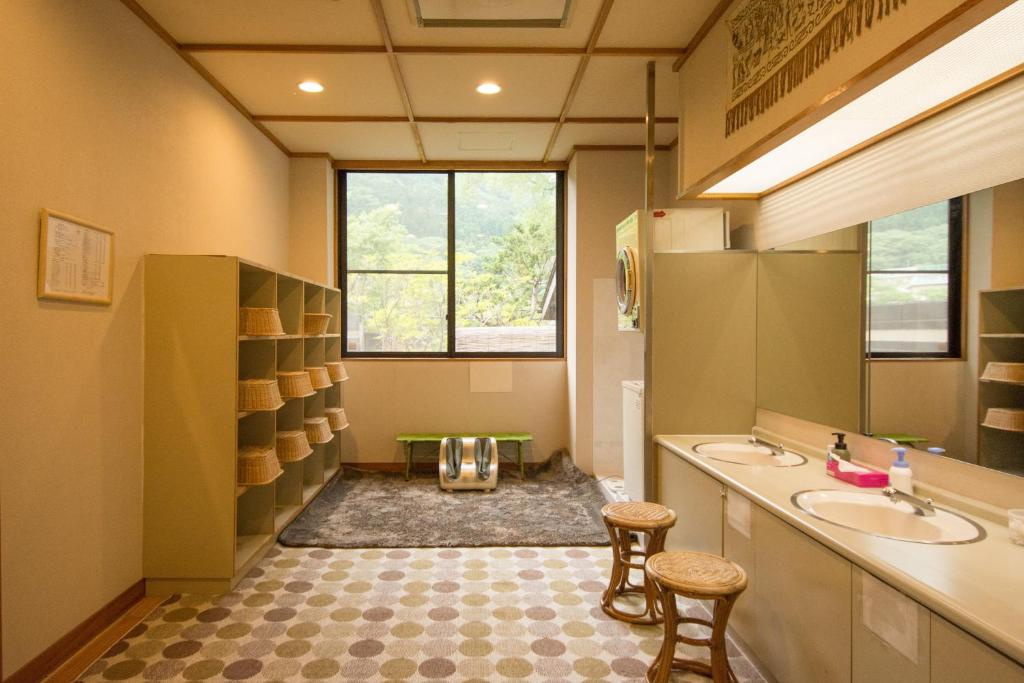 Akasawa Onsen Ryokan Washroom