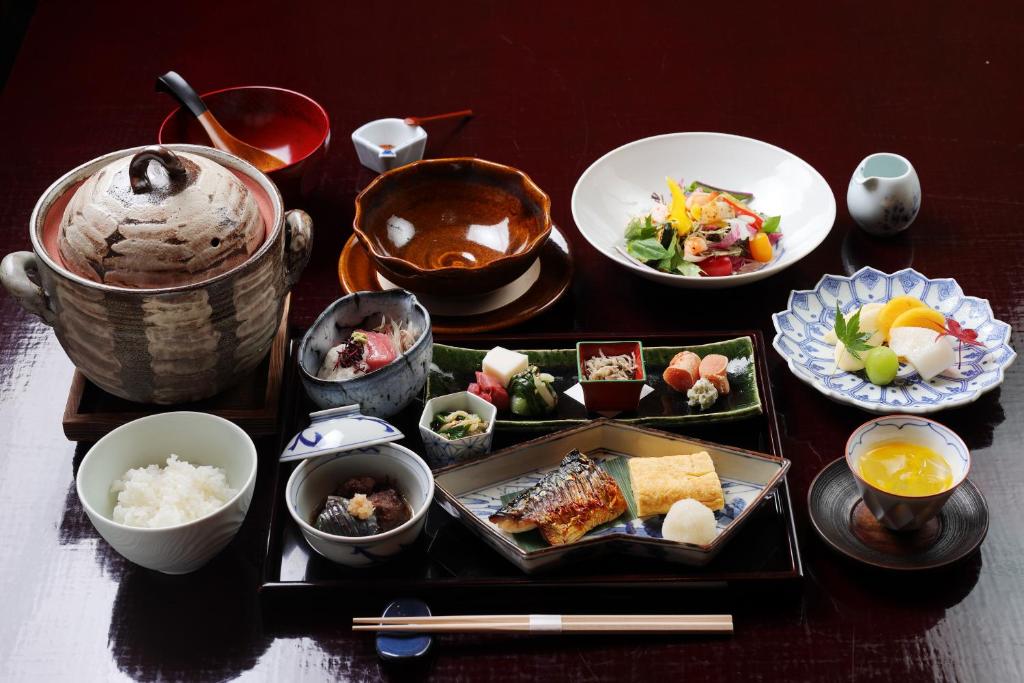 Akazawa Geihinkan Kaiseki Meal