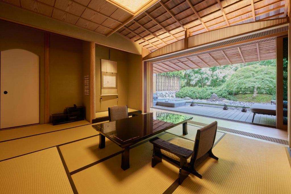Akazawa Geihinkan Tatami Room