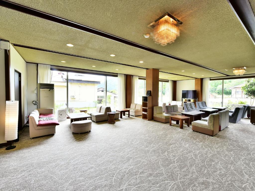 Alpine Route Hotel Lounge