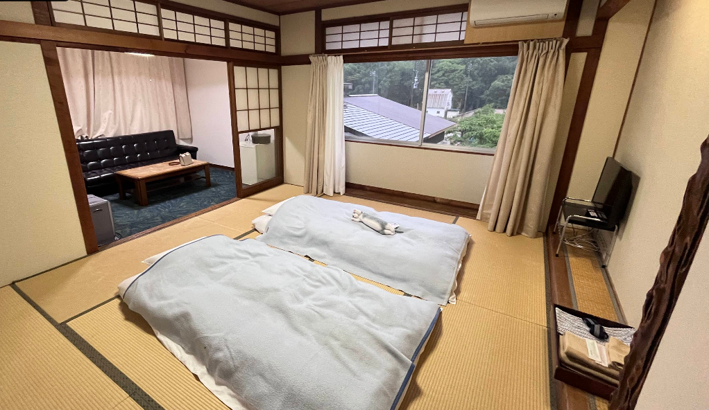 Alpine Route Hotel Tatami Room