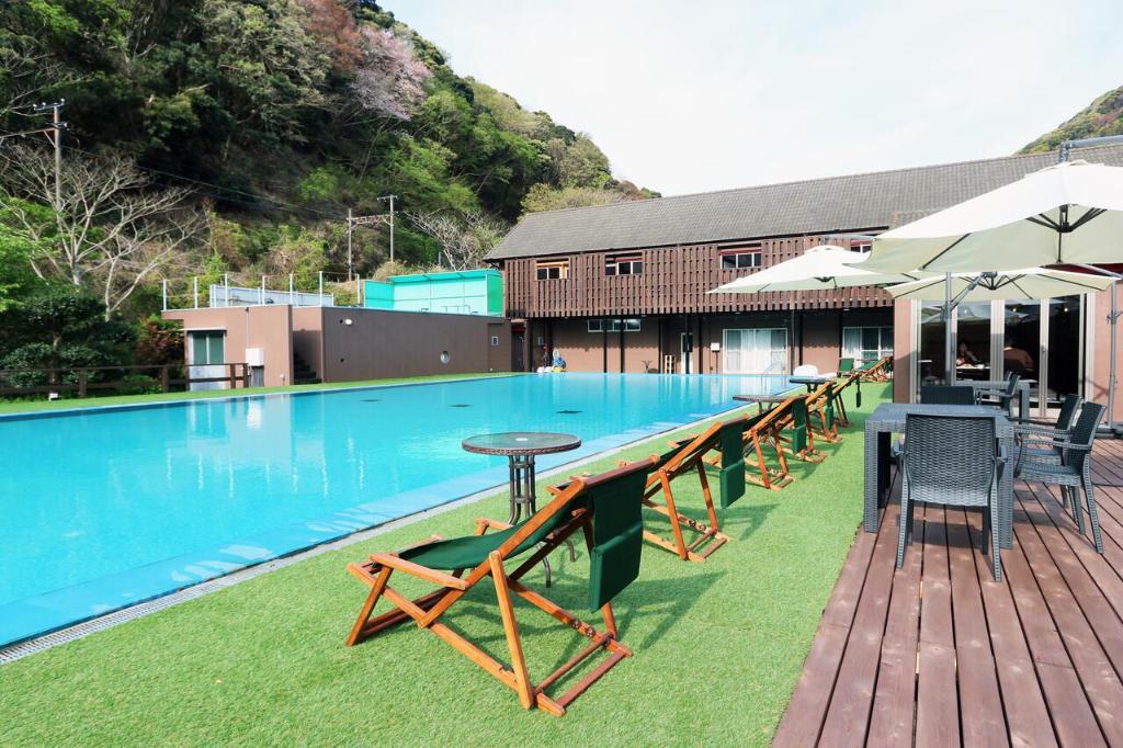 Amis Droles Ryokan Outdoor Pool