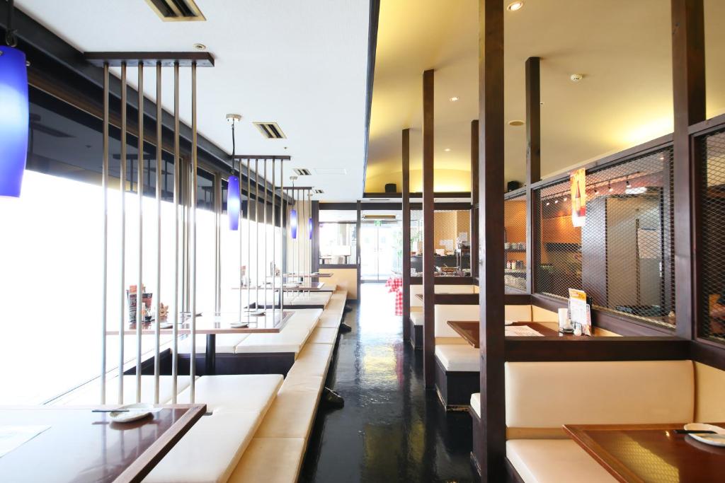 Apa Hotel Takasaki Station Restaurant Seating