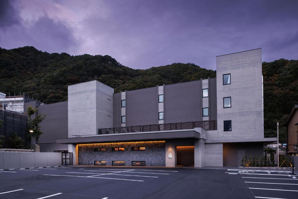 Aratashi Minakami Ryokan Exterior