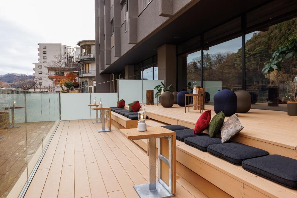 Aratashi Minakami Terrace Seating