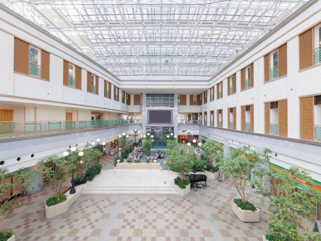 Art Hotel Kashima Central Atrium Lobby