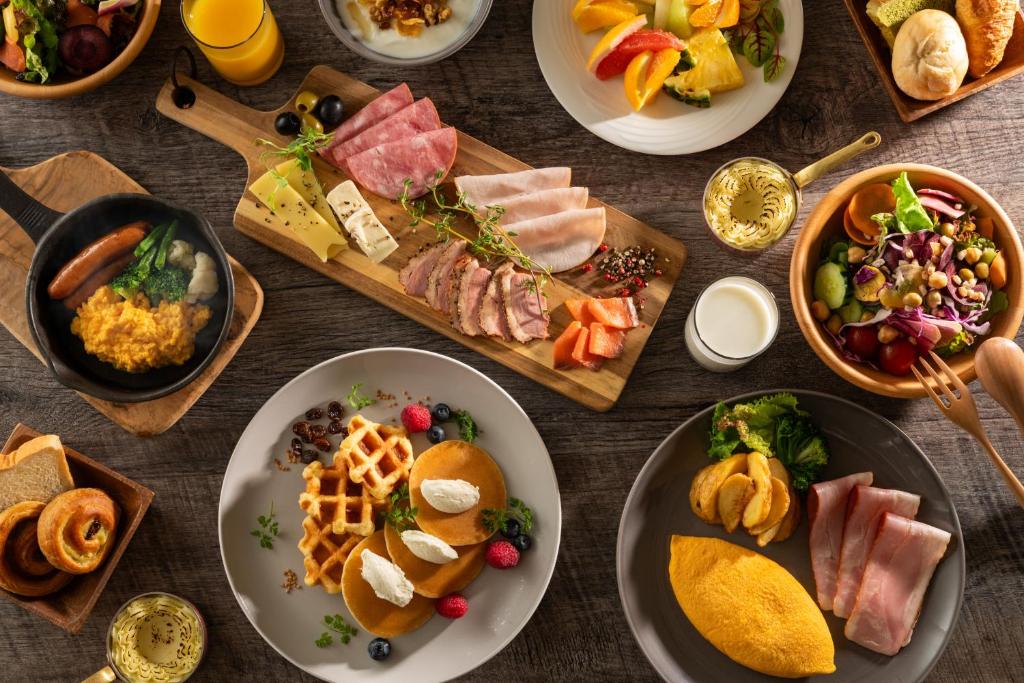Art Hotel Narita Breakfast Spread