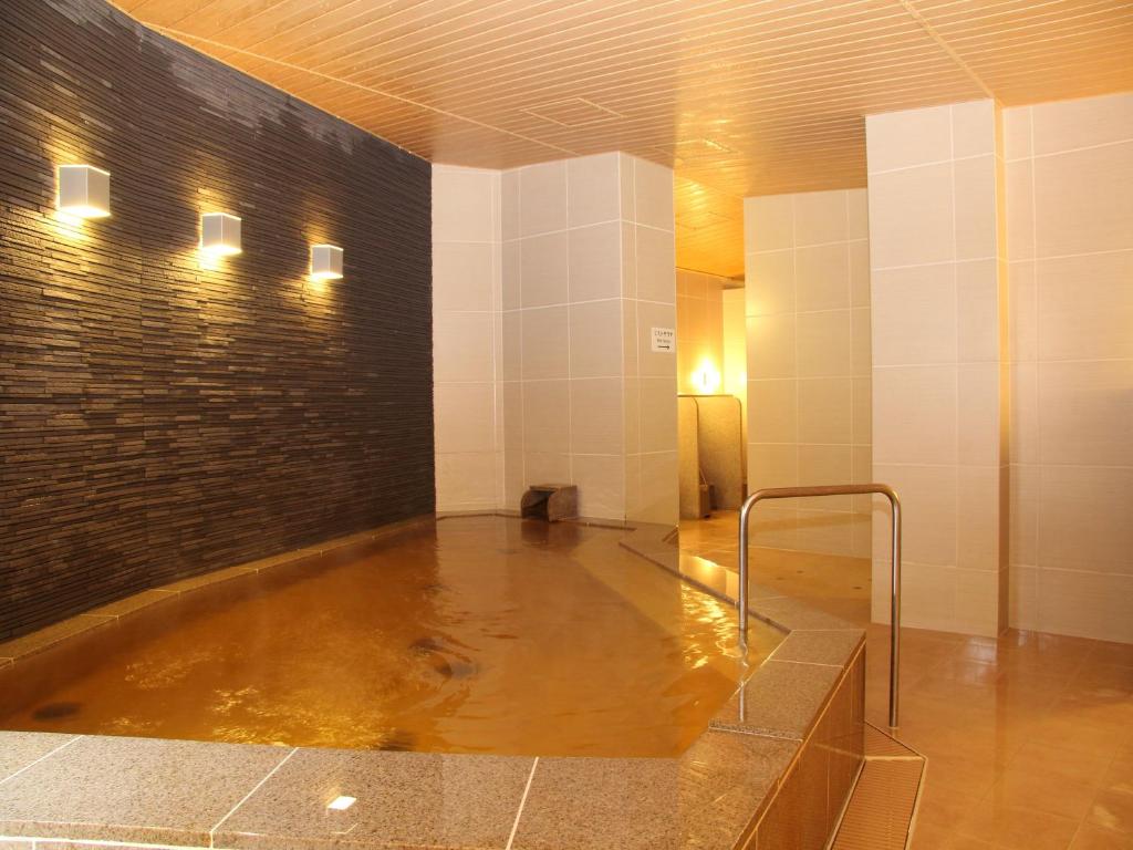 Art Hotel Narita Indoor Onsen Bath