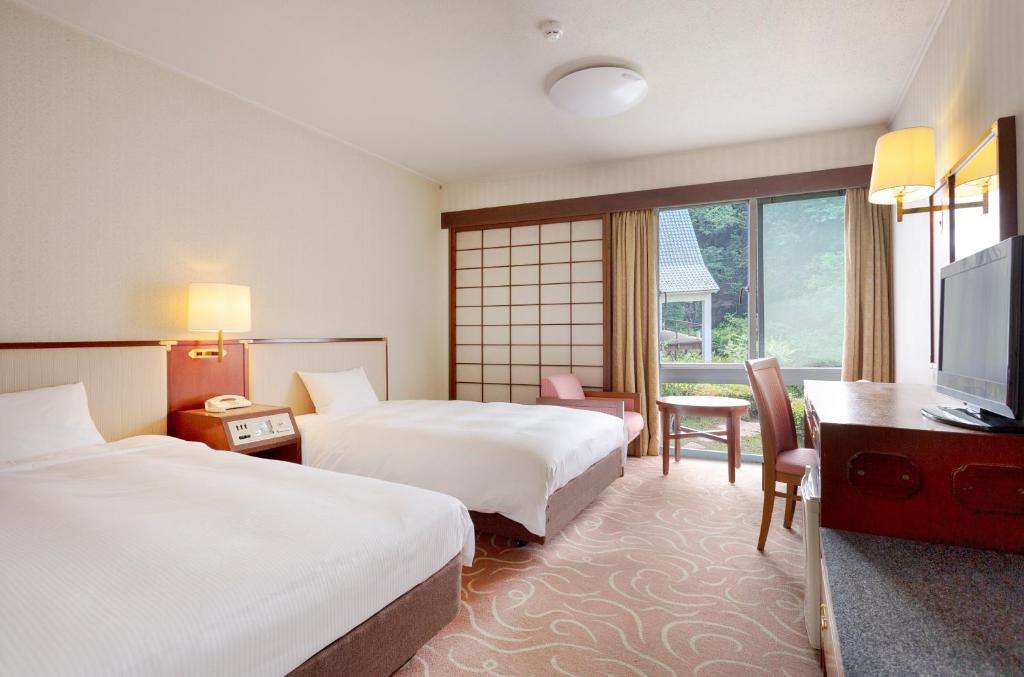 Art Hotel Narita Twin Room