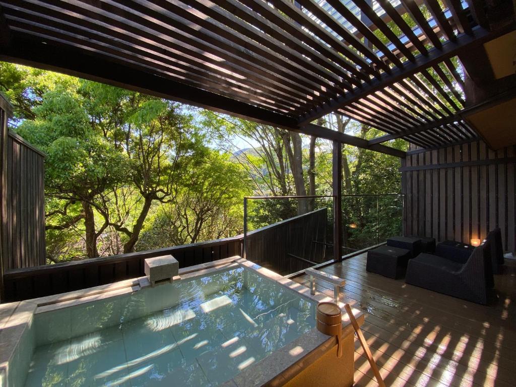 Ashikari Ryokan Open Air Bath