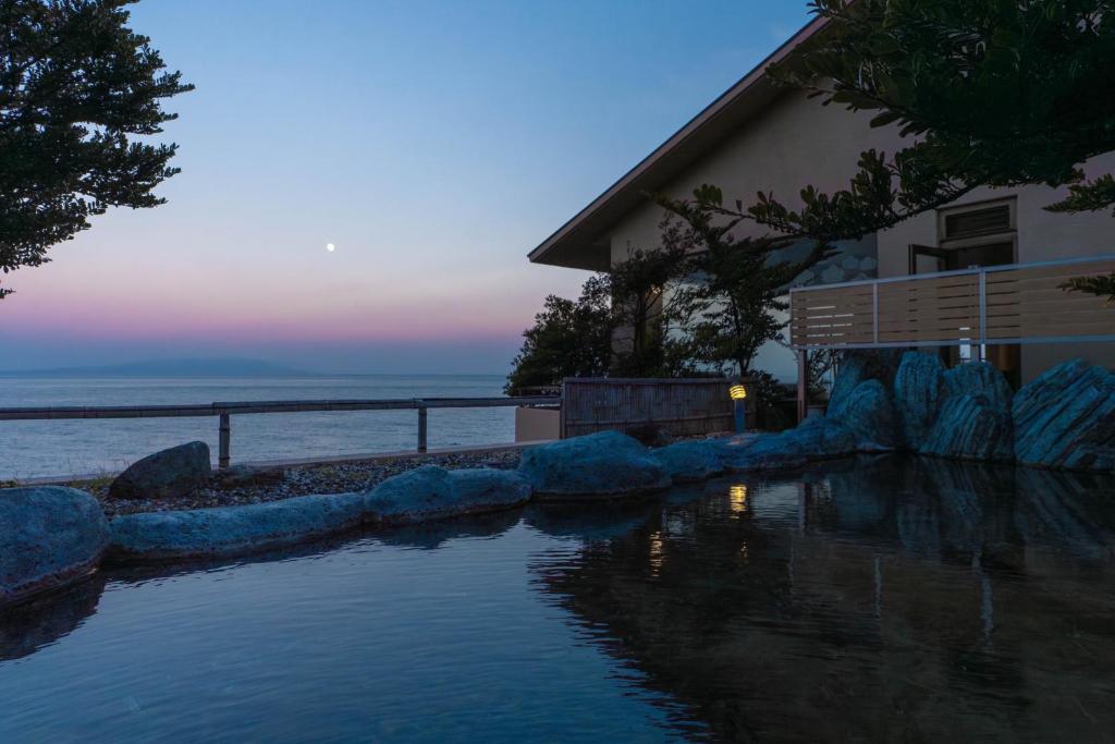 Atagawakan Oceanfront Onsen