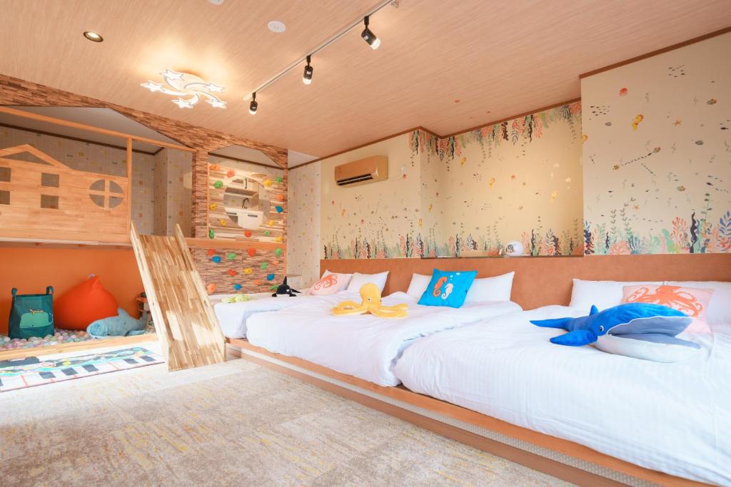 Atami Diamond Yu No 1 Family Room