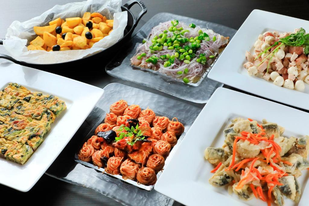 Atami Fuga Buffet Dishes