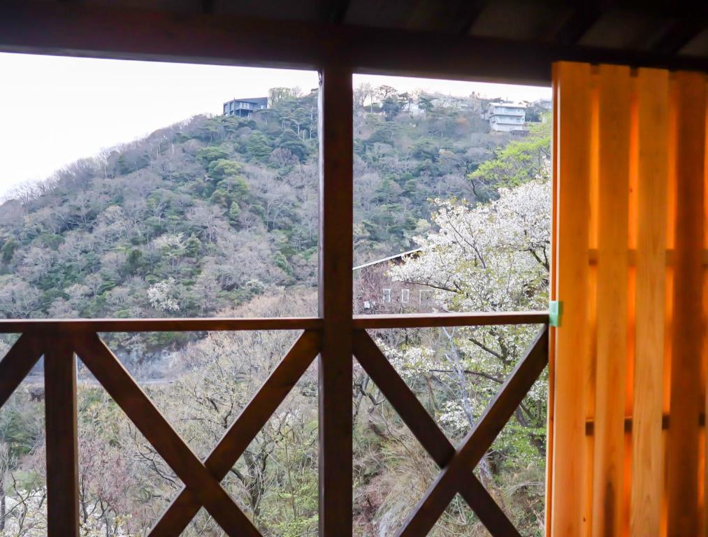 Atami Ocean Villa Retreat Mountain View