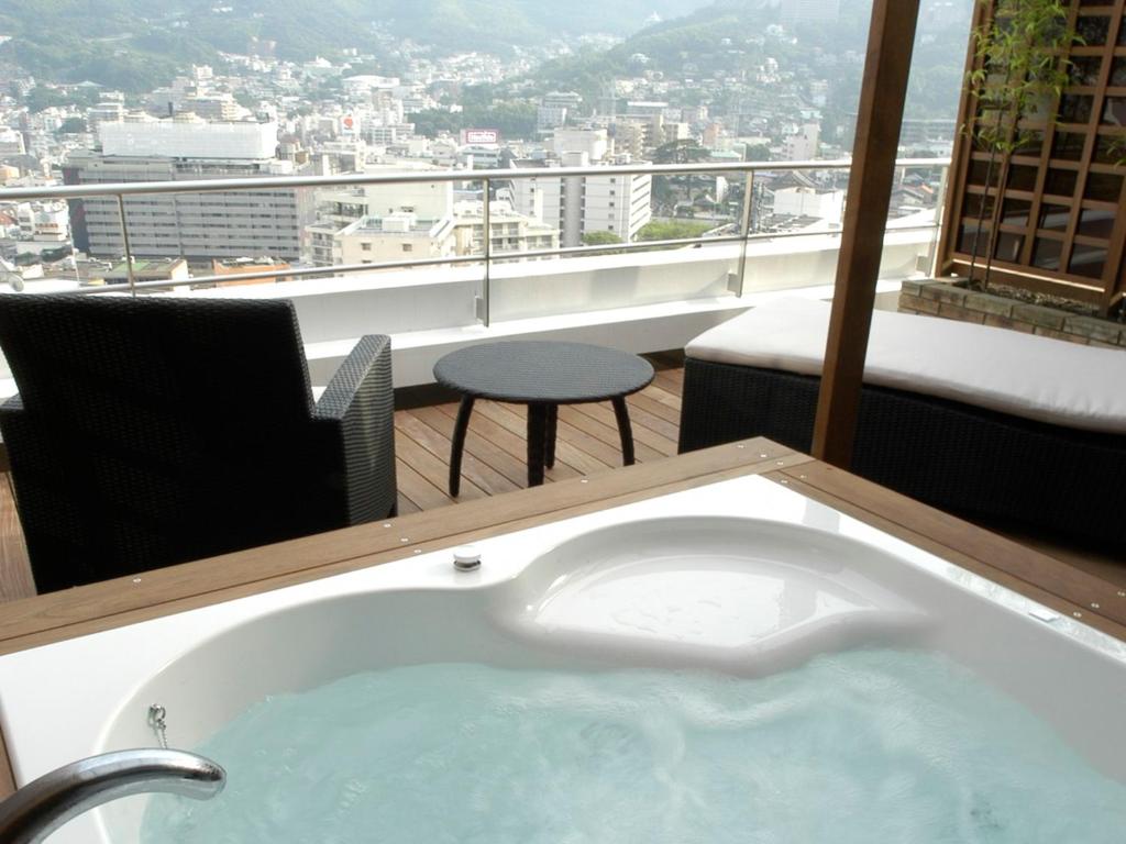 Atami Season Hotel Private Open Air Bath