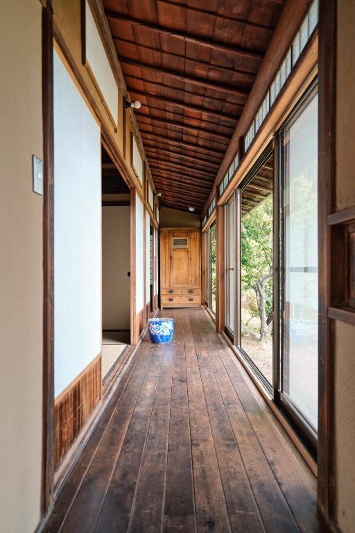 Atami Terrace Villa Sauna Onsen Wooden Corridor