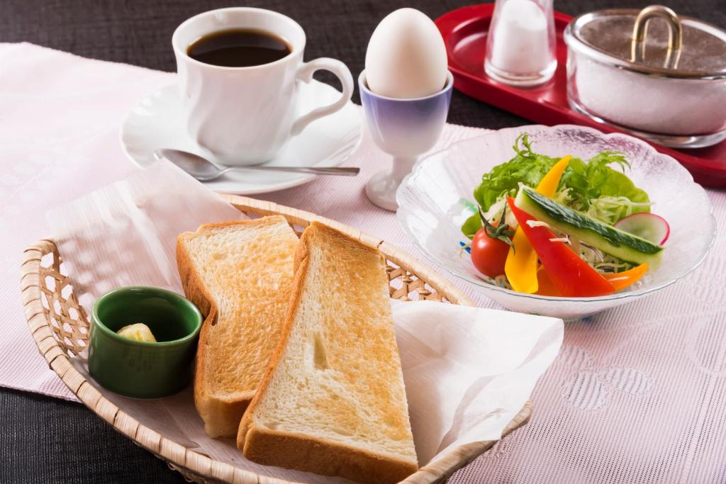 Awara Grand Hotel Breakfast Set
