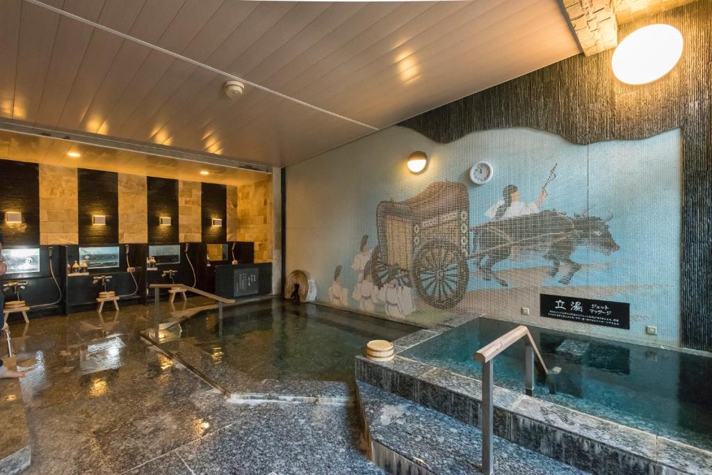 Awara Grand Hotel Indoor Onsen Bath
