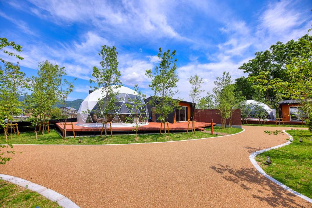 Awaumi Fujikawaguchiko Resort Glamping Dome
