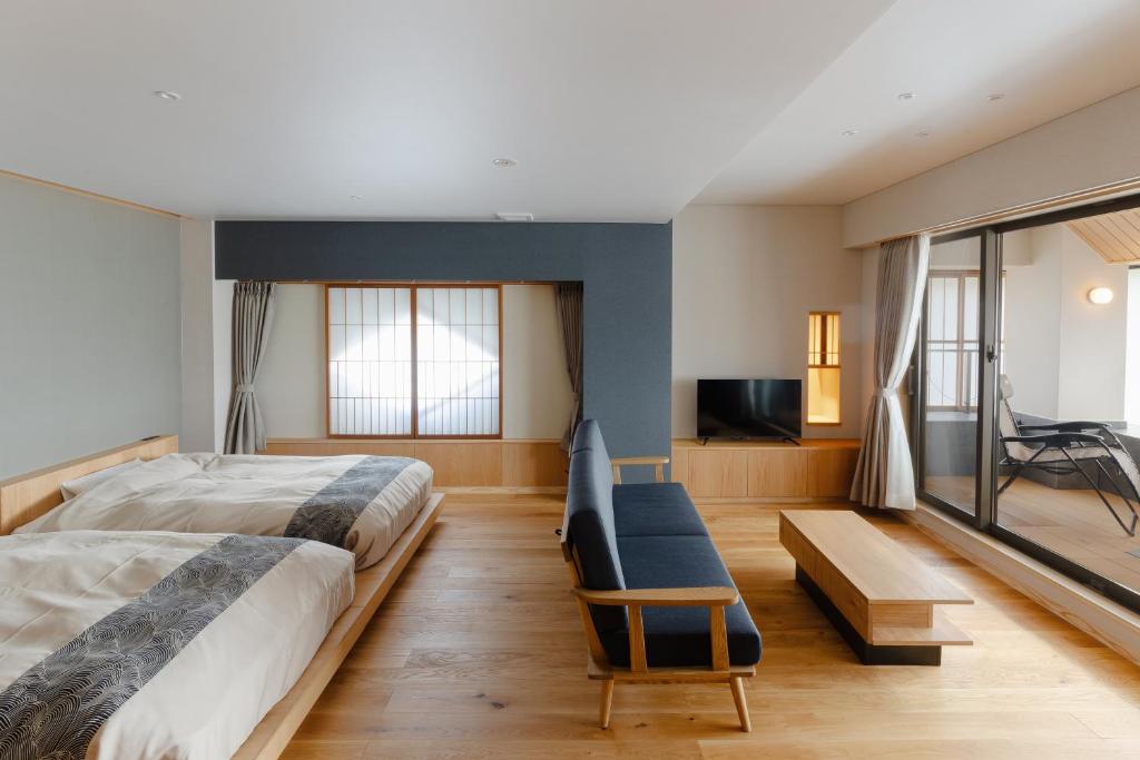 Azumaso Modern Twin Room