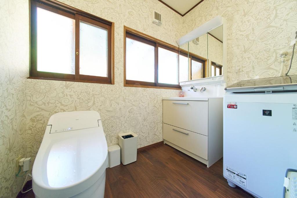 Azumino Villa Komorebi Bathroom
